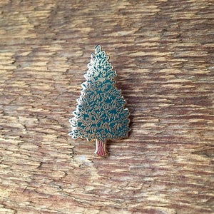 Pine Tree Enamel Pin, Outdoors Enamel Pin, Single Hard Enamel Pin with Butterfly Clutch