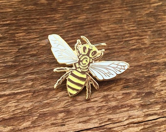 Honey Bee Enamel Pin, Bee Enamel Pin, Single Hard Enamel Pin with Butterfly Clutch