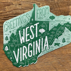 West Virginia Postcard, Saluti dalla Virginia Occidentale, Mountain State, Die Cut Letterpress State Postcard