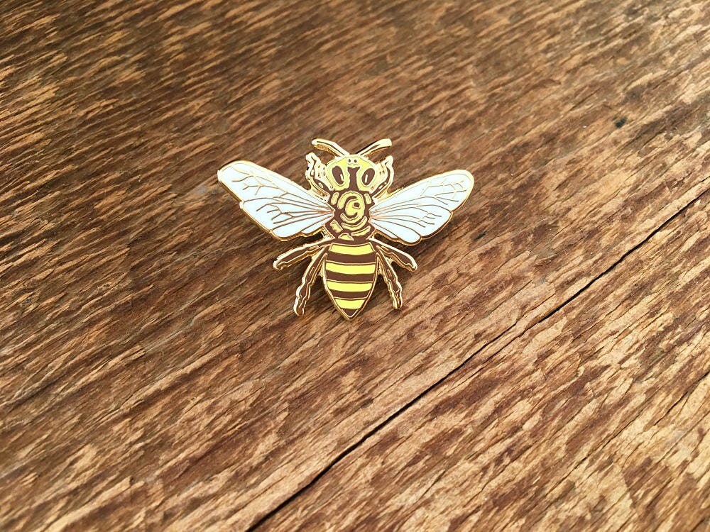 Honey Bee Enamel Pin, Bee Enamel Pin, Single Hard Enamel Pin with Butterfly Clutch