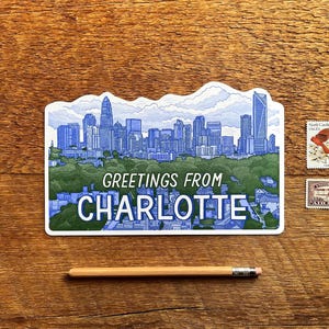 Carte postale de Charlotte, salutations de Charlotte, Caroline du Nord, carte postale typographique découpée à l'emporte-pièce
