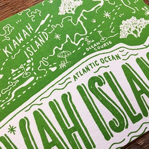 Carte postale de l'île Kiawah, Salutations de l'île Kiawah, carte postale typographique découpée image 5