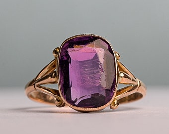 Edwardian 1916 Cushion Cut Paste Amethyst Ring in Yellow Gold Full British Marks