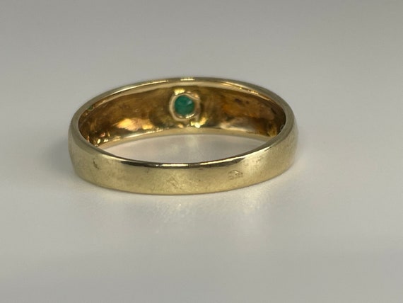 Antique Emerald Gypsy Ring in 14K Yellow Gold Vic… - image 4