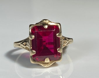 Gold ring 14Kt Vintage 2,35Gr Synthetic Ruby