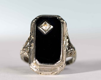 Art Deco Schwarzer Onyx Diamant Ring in 750er Weißgold