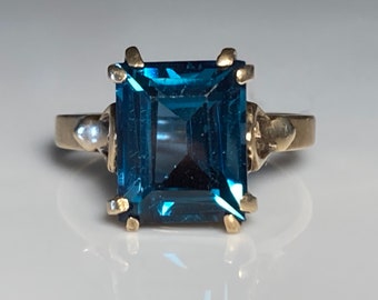 Antique Emerald-Cut Aqua Blue Gemstone Ring in 10K Gold