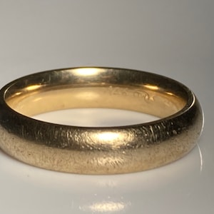 Heavy Vintage Yellow Gold Band in 14K Gold Size 5 1/4