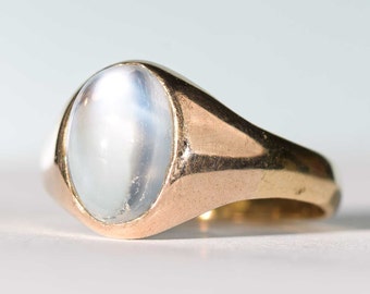 Anello vintage in pietra di luna naturale in oro giallo 9 carati