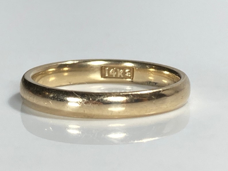 Antique JR Wood 2.7mm 14K Yellow Gold Band image 1