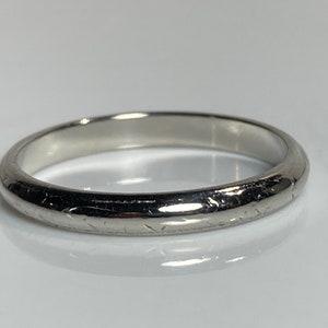 Vintage Solid Platinum Band Size 7