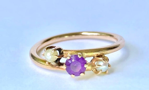 Victorian 10K Gold Amethyst Seed Pearl Bypass Ring - image 3