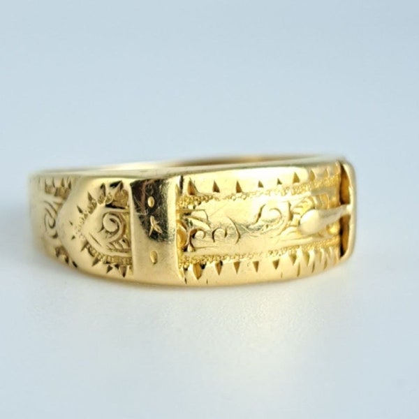 Victorian 1877 Buckle Ring in 18K Yellow Gold Antique