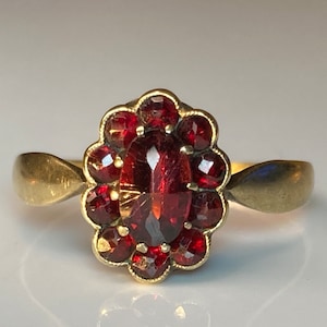 Victorian Bohemian Garnet Ring in 14K Yellow Gold