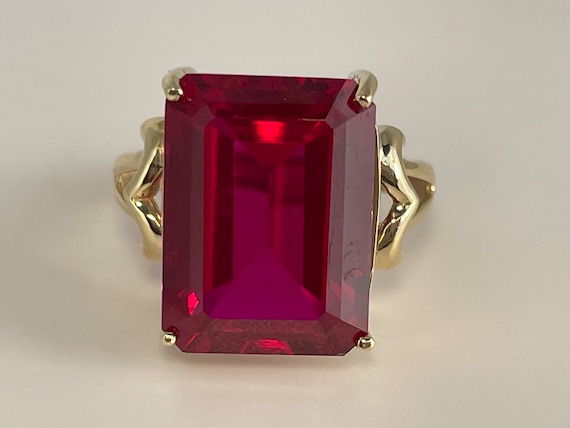 Art Deco Emerald Cut Ruby Ring in 10K Yellow Gold - image 6