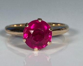 Antique 7mm Ruby Ring in 14K Yellow Gold Victorian Era