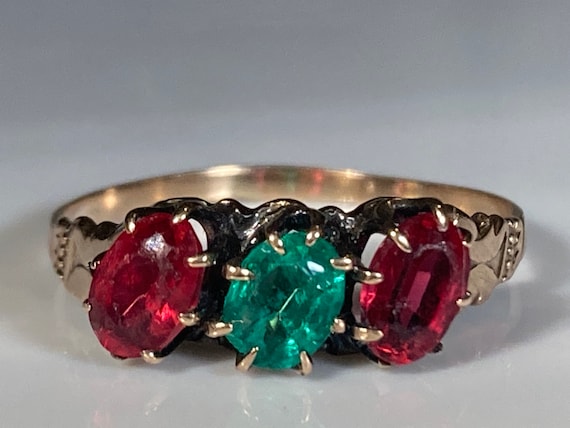 Antique Emerald and Ruby Paste Ring in Yellow Gol… - image 7