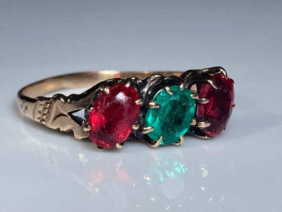 Antique Emerald and Ruby Paste Ring in Yellow Gol… - image 4