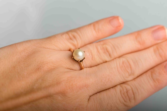 Antique Edwardian 8mm Pearl Ring in 14K Yellow Go… - image 2