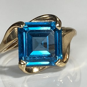 Antique Emerald Cut Blue Spinel Ring in 10K Gold