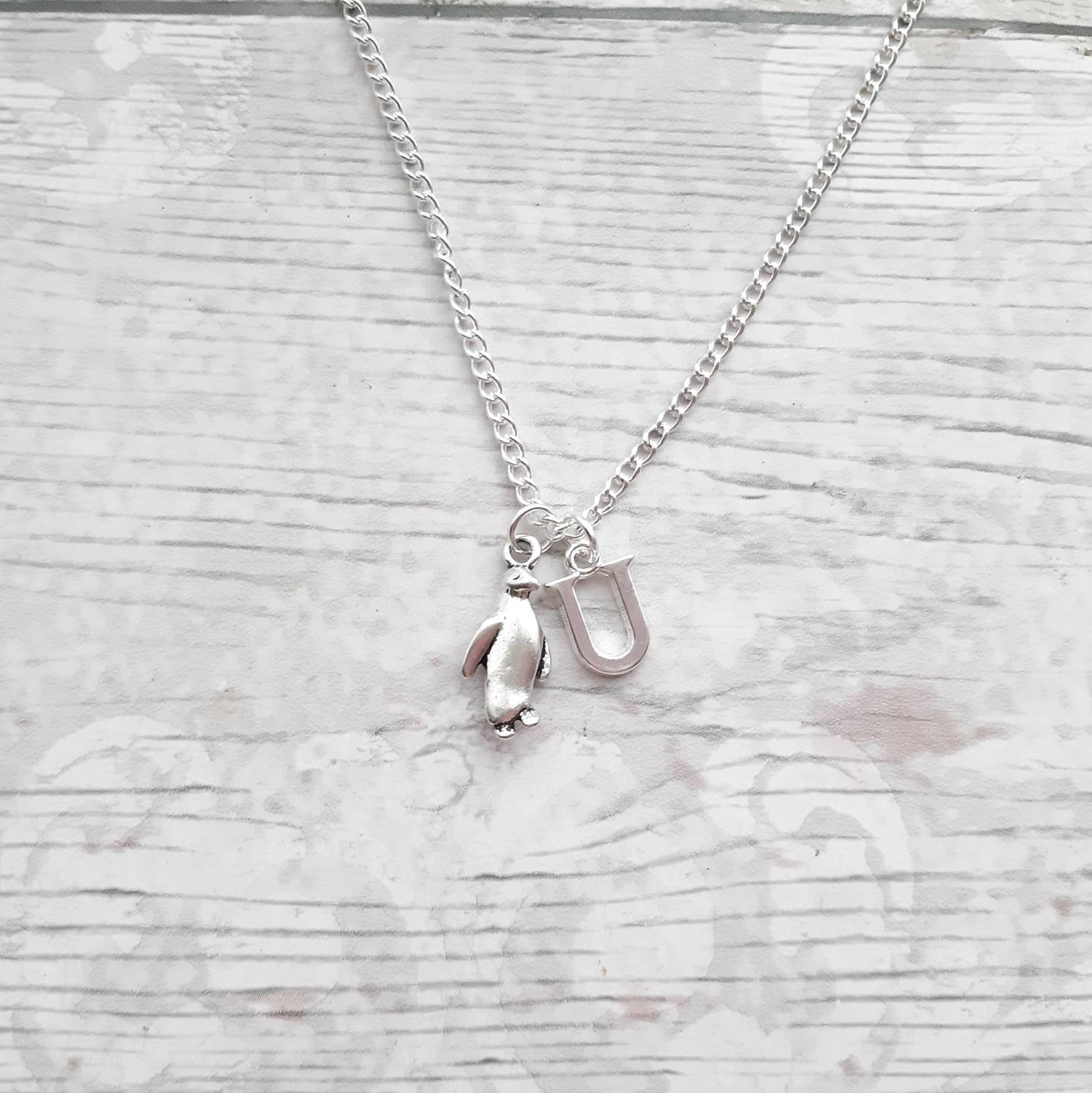 Pinguin Halskette, Initial Halskette, Tier Schmuck, Pinguin Liebhaber Geschenk, Geschenke für Mädchen, Geschenk für sie, Buchstabe Schmuck