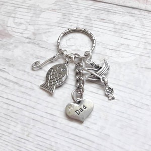 Angeln Schlüsselanhänger, Fischer Schlüsselanhänger, Fisch Haken Taschenanhänger, Vatertagsgeschenk, Vatertagsgeschenk, Papa Schlüsselanhänger, Angler Schlüsselanhänger. Papa Geschenk