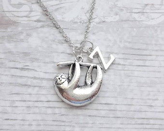 Faultier Halskette, personalisierter Schmuck, personalisierter Initial Schmuck, Tier Halskette, niedliches Faultier Geschenk, Faultier Liebhaber Geschenk, Muttertag