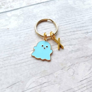 Ghost keyring, cute ghostie keychain, halloween keyring, fall accessory, spooky trick or treat gift