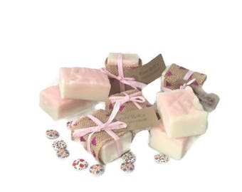 Pink Soap, Wedding favours, Mothersday gift, Handmade natural soap, Bridesmaid gift, Gift for her, Gift for girls, Coldprocess soap, soap
