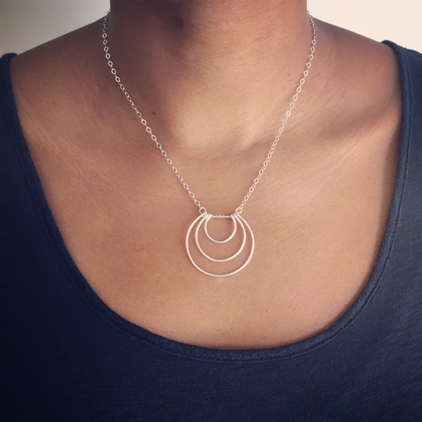 Silver circle, sterling silver, modern silver necklace, modern geometric, concentric circle pendant, every day necklace, Silver Ripple