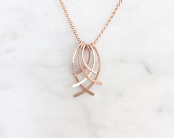 Halsband med roséguldfyllning i art déco-stil: Handgjort minimalistiskt hänge