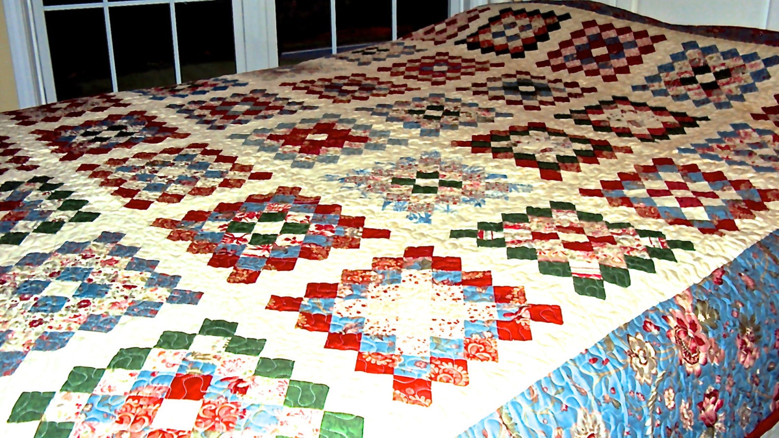 Christmas Quilt Queen Size Handmade Traditional Quilt Etsy