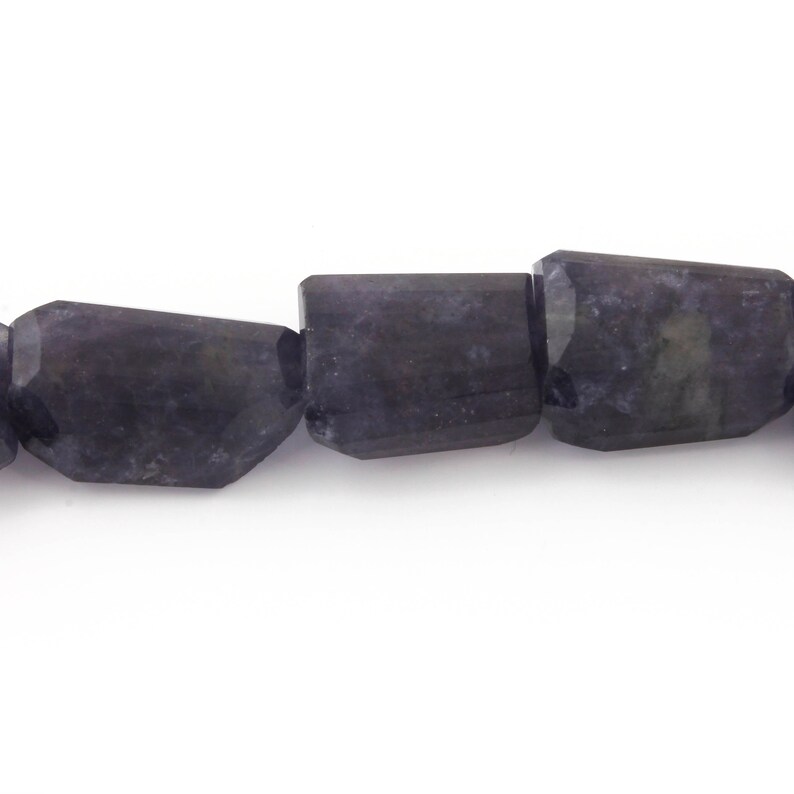1 Strand Iolite Tumble Beads Faceted Briolettes Center Drill Tumble Beads 19mmx17mm-25mmx16mm 8 Inch BR3687
