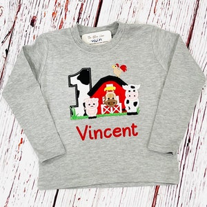 Camisa de fiesta de cumpleaños de Barnyard rojo para niños o niñas animales de granja 1er cumpleaños fiesta adorable bordado Barnyard Farm primer cumpleaños Gray Long Sleeve