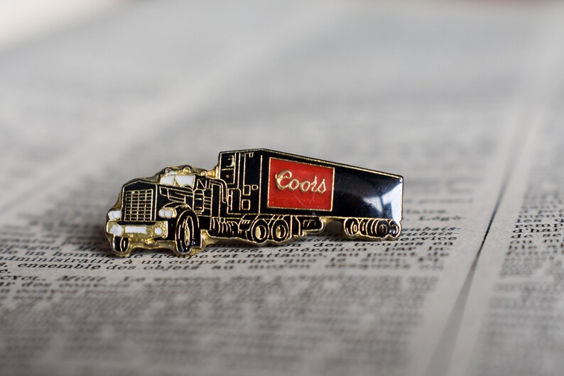 Vintage Alcohol Collectible Coors Light Beer Delivery Truck Lapel Pin