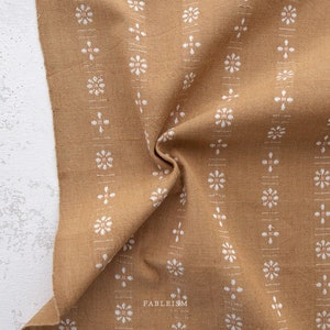 Daisies in Wheat FOR-DAI-05-WHEAT | Forest Forage by Fableism Supply Co. | Continuous Yardage | Fat Quarter | Yarn Dyed Wovens