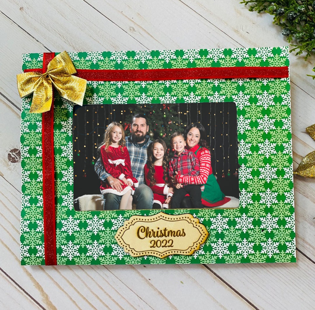 Green Hollylimited Edition Christmas Framechristmas Decorations Christmas Picture Frame