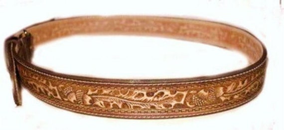Vintage USA Hand made Leather Belt Tooled Leaves … - image 2