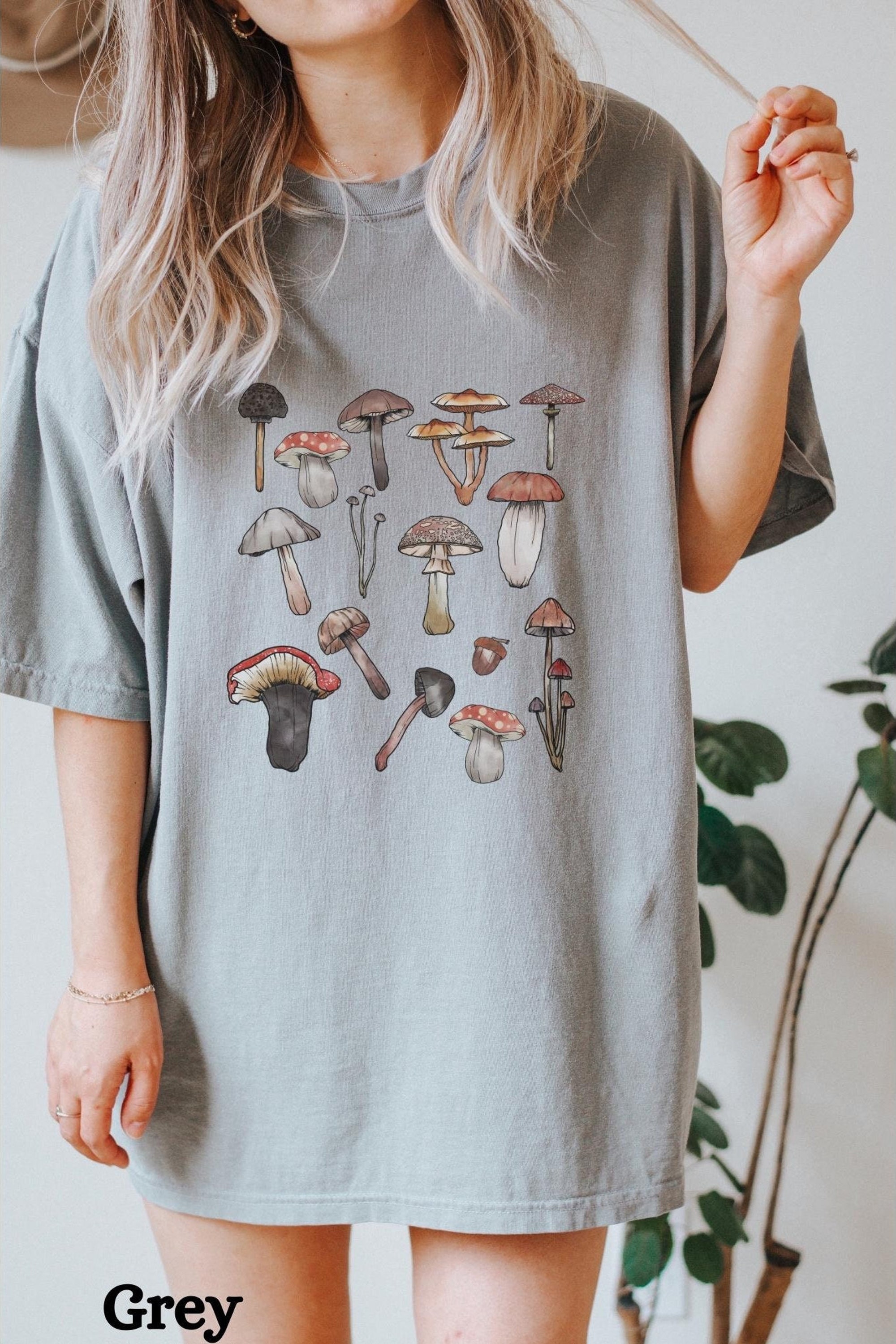 Discover Cottagecore Vintage Mushroom Unisex Comfort Colors T-Shirt