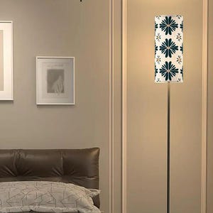 Retro 60s Modern Standing Lamp | Mid-Century Floor Lamp with Vibrant Geometric Pattern for Vintage & Mod Home Aesthetic