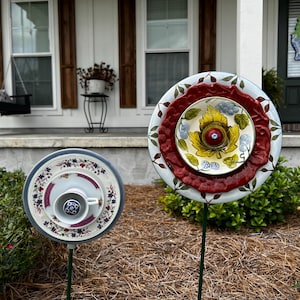 Garden Flower Decor of 2 | Glass Garden Flower | Garden Art | Lawn Flowers | Yard Flowers | Dish Flowers | Outdoor Decor
