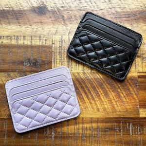 Cartera de piel acolchada con rombos en color lila y morado, tarjetero minimalista de piel de oveja, tarjetero fino unisex, elegante funda para tarjetas, portadocumentos.