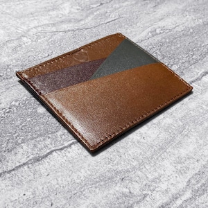 Minimalist Brown Leather Card Wallet: Slim Bifold Design