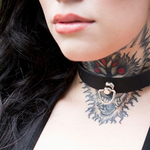 Smooth Leather Choker with swivel ring / leather jewelry / leather choker / leather necklace / Black choker / goth choker
