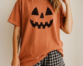 Pumpkin shirt, pumpkin comfort color shirt, Pumpkin Face shirt, Jack O&#39; Lantern tshirt, Halloween shirt