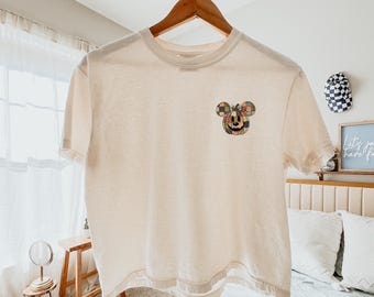 Disney pumpkin halloween crop shirt, comfort color crop top, disney park shirt, Disney halloween