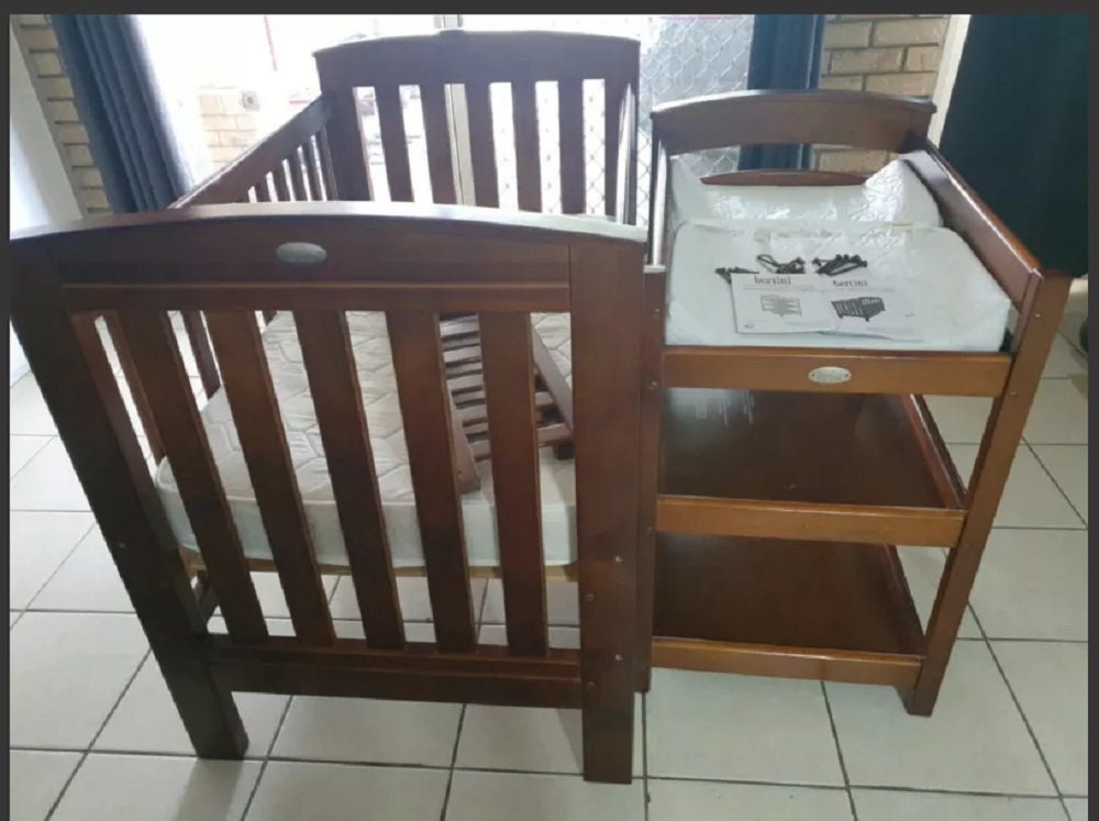 bertini renaissance change table