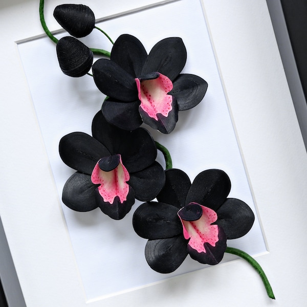 Art Mur Orchidées Noires - Fleurs Tropicales Décor - Fleurs Noires - Quilling en Papier 3D - Cadeau Anniversaire en Papier - Art Botanique Encadré