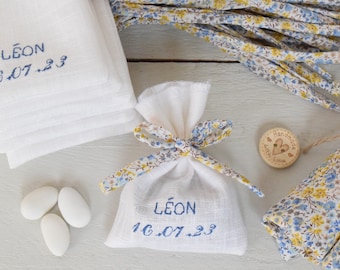 Baptism favor boxes White linen & Liberty Phoebe yellow blue / Bag with first name date embroidery / Baptism communion guest gifts