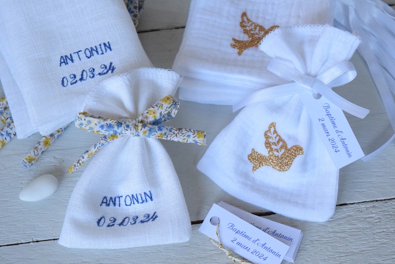 Sachet dragées double gaze blanc colombe ou croix doré/ baptism communion / personalized labels with first name date text of your choice image 2